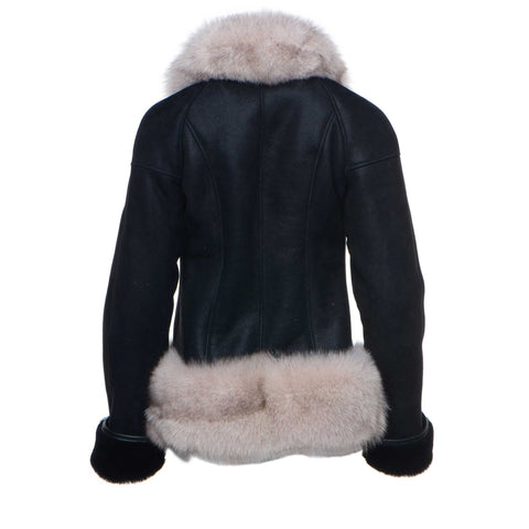 • spanish merino shearling texture close up

