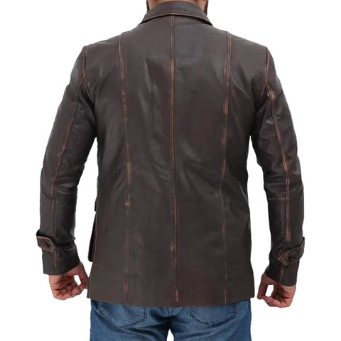 • rough brown leather jacket vintage style detail
