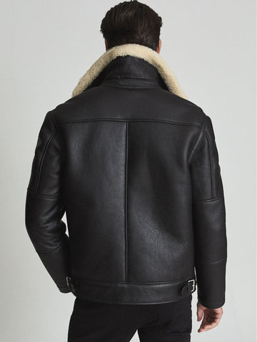 • spanish sheepskin shearling jacket detail
