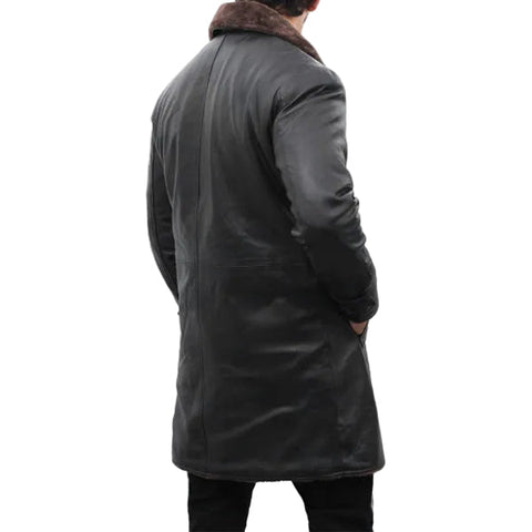 • shearling lined leather coat collar detail
