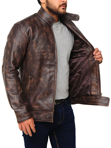 • zipper fastening leather jacket detail
