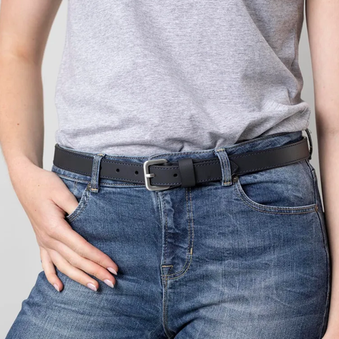Women New Lambskin Keswick Genuine Leather Belt in Navy